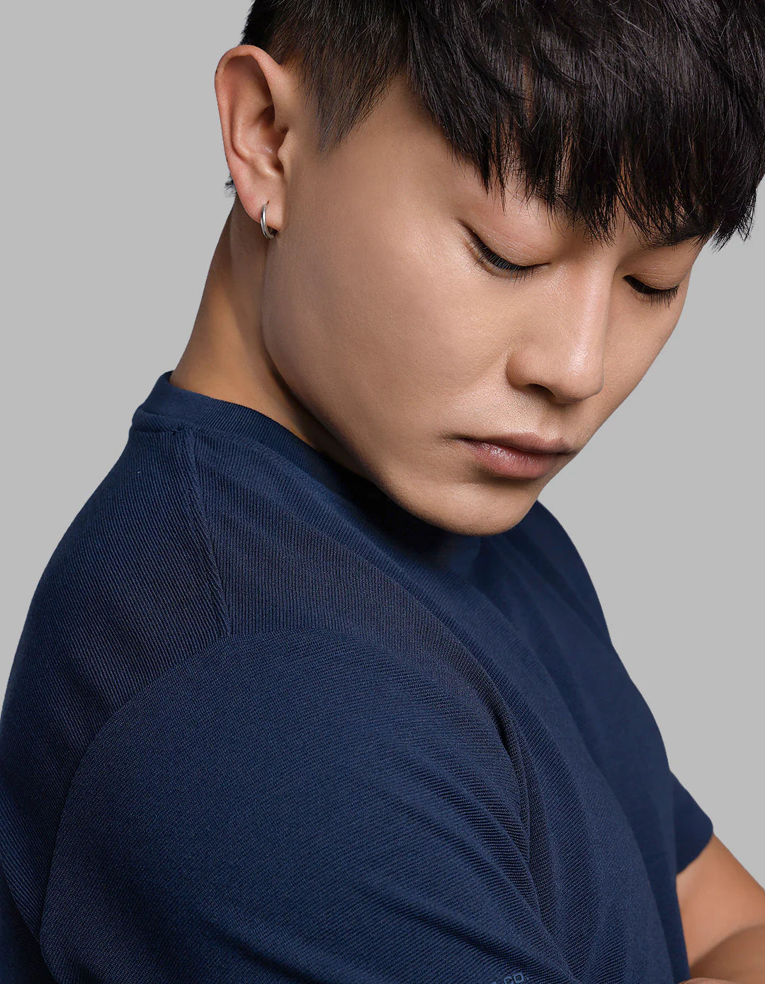 Navy Half Sleeves Round Neck Tee - Image 5