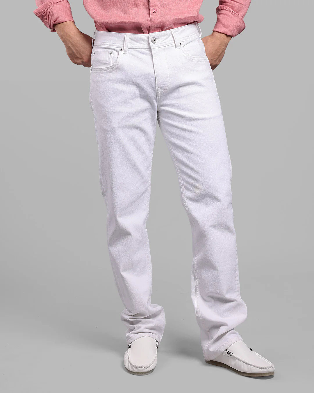 White Midrise, Comfort And Straight Crop Length Stretch Jeans - Image 3
