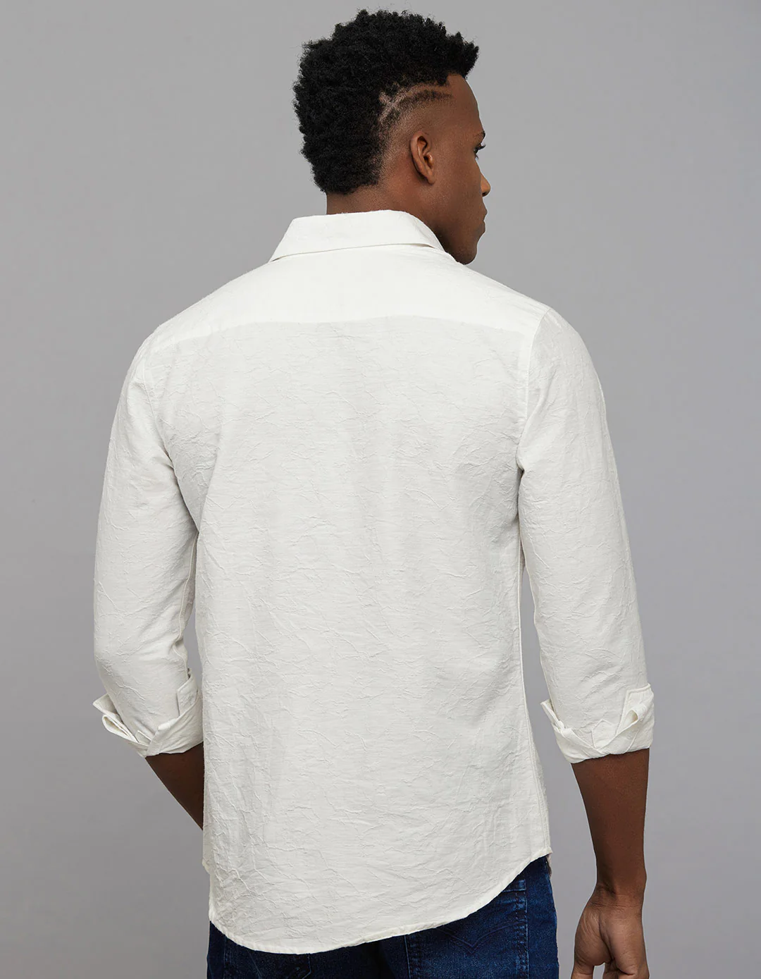 White Full Sleeves Texture Print Shirt - Image 7